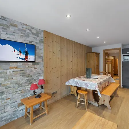 Apartamento à 6 Pers Près Des Pistes Avec Balcon Et Wifi - Fr-1-640-19 *