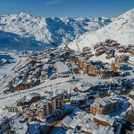 A 6 Pers Pres Des Pistes Avec Balcon Et Wifi - Fr-1-640-19 *
