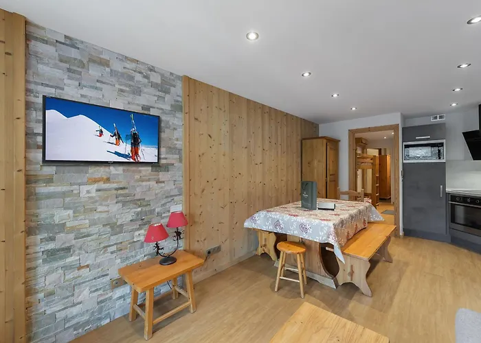 Apartmán A 6 Pers Pres Des Pistes Avec Balcon Et Wifi - Fr-1-640-19 *